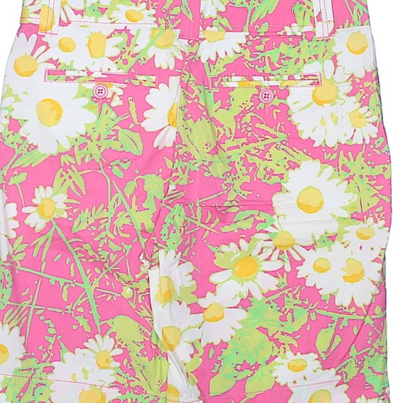 Lilly Pulitzer Resort Fit Shorts - Picture 2 of 5
